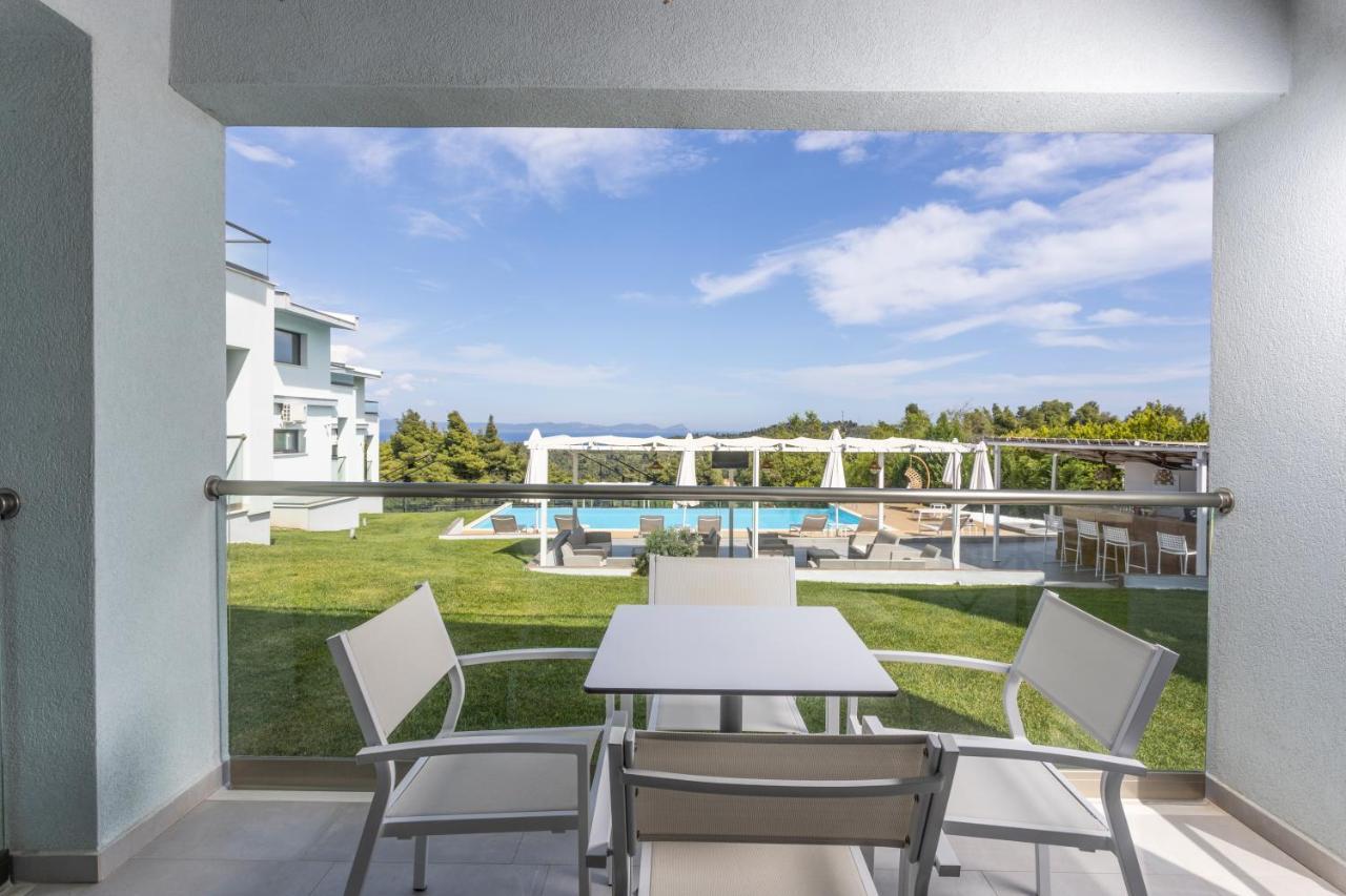 Blue Avenue Lejlighedshotel Paliouri Eksteriør billede